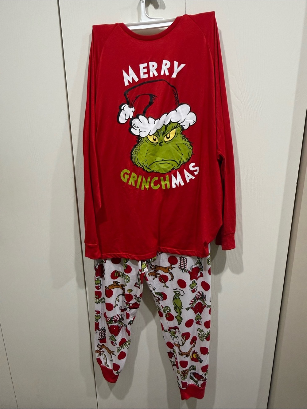 Dr. Seuss Red & Green Grinchmas Pajama Set Size 2X   NWOT
